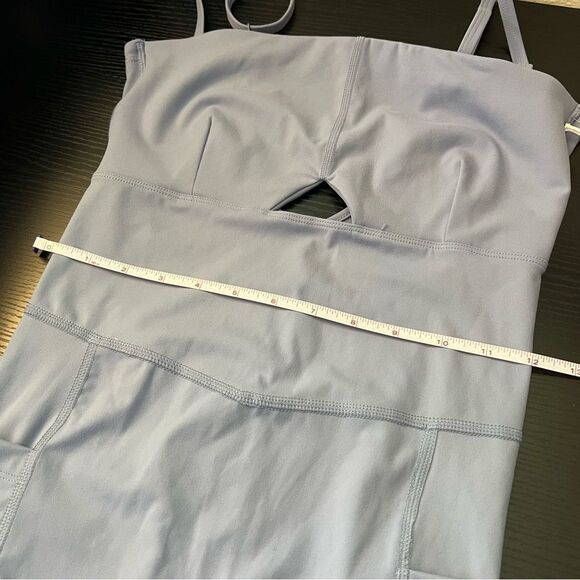 ✨ Blogilates Women's Peekaboo Onesie Flare Active Jumpsuit ~ Troposhere XS NWT - Picture 11 of 12